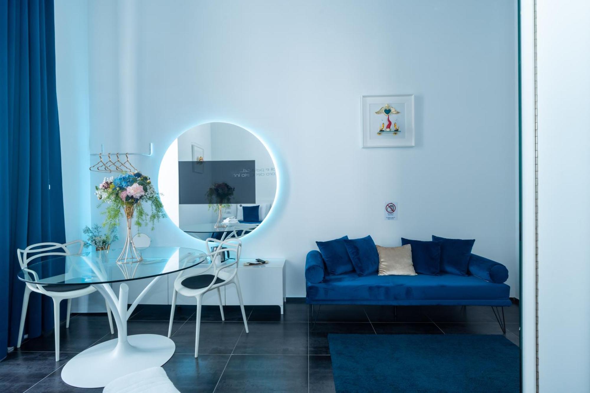 Skyhouse Chiaia Bed and Breakfast Napels Buitenkant foto